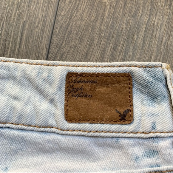 American Eagle Acid Wash Denim Shorts Size 0 - Picture 8 of 11